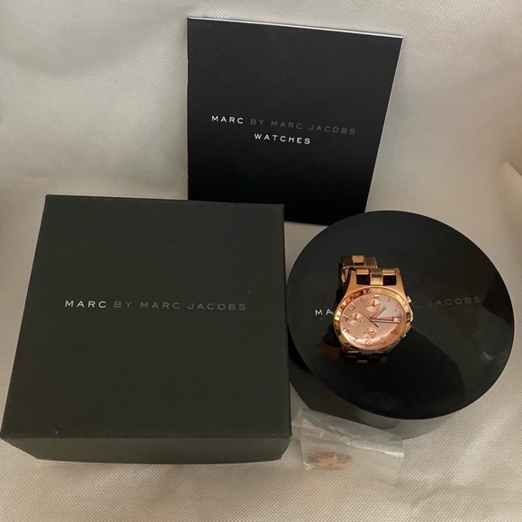Marc Jacobs Chronograph Rose-gold Watch - Picture 3 of 10
